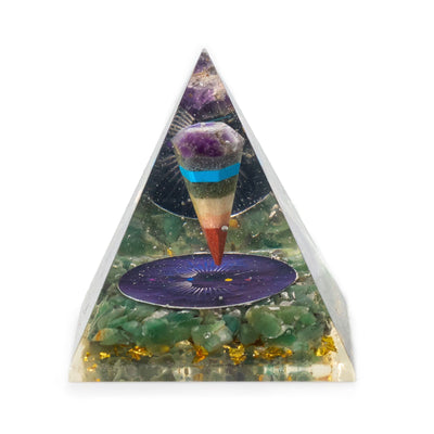 Pirámide Mediana de Orgonita con Péndulo y Chips Verdes de Aventurina 7x6 cm