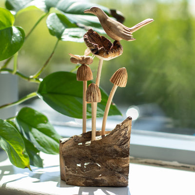 Escultura en madera parasitaria