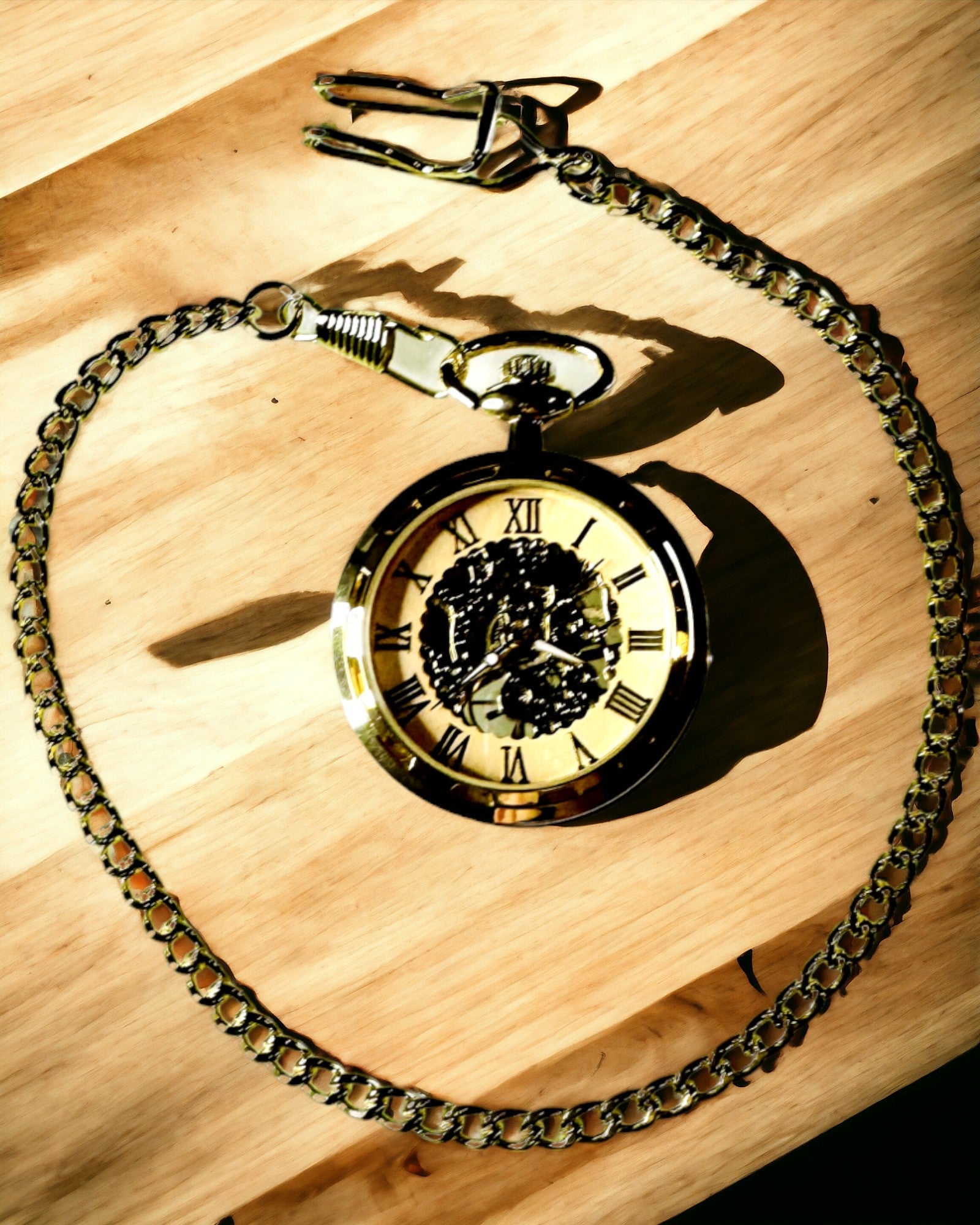Reloj de Bolsillo Retro – Lujo Mecánico en Estilo Vintage color dorado, personalización con grabado