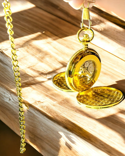 Reloj de Bolsillo Mecánico Clásico con Doble Tapa, Manual, Color Dorado, con grabado