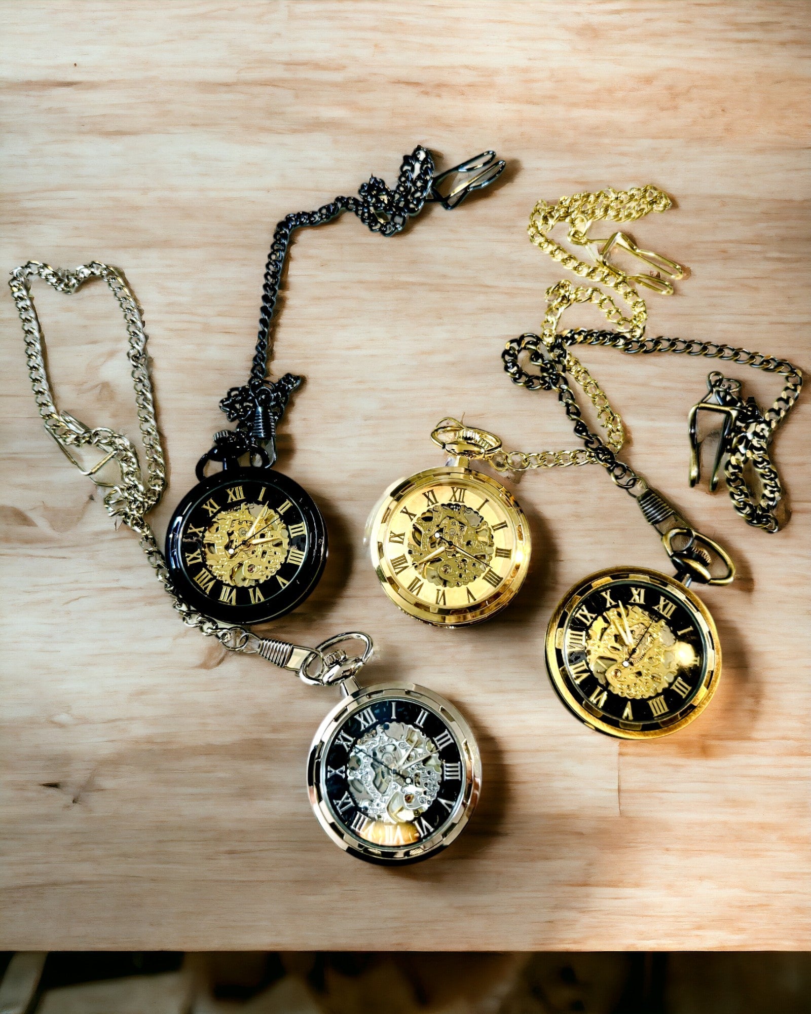Reloj de Bolsillo Retro – Mecánico, Color oro cepillado con negro, Lujoso, Resistente al agua, Semiautomático, personalización con grabado