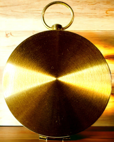 Brújula de Navegación de Estilo Retro – Instrumento Portátil y Preciso para Determinar la Dirección para Viajeros y Exploradores. Grabado, personalización.