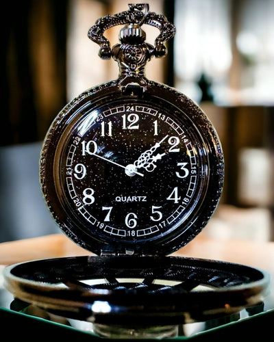Reloj de Bolsillo con Brújula – Colgante Elegante de Estilo Vintage con Esqueleto Hueco y Esfera Negra, personalización con grabado