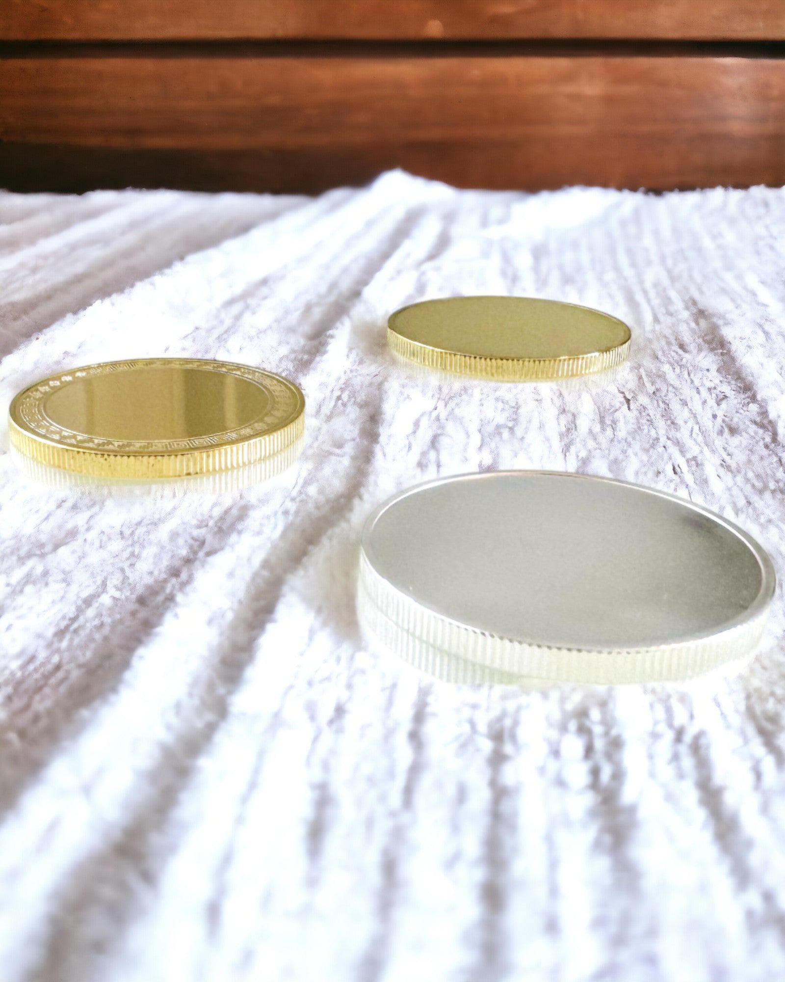 Moneda de Desafío en Blanco con Posibilidad de Personalización con Grabado – Coleccionable, 40mm, tres modelos