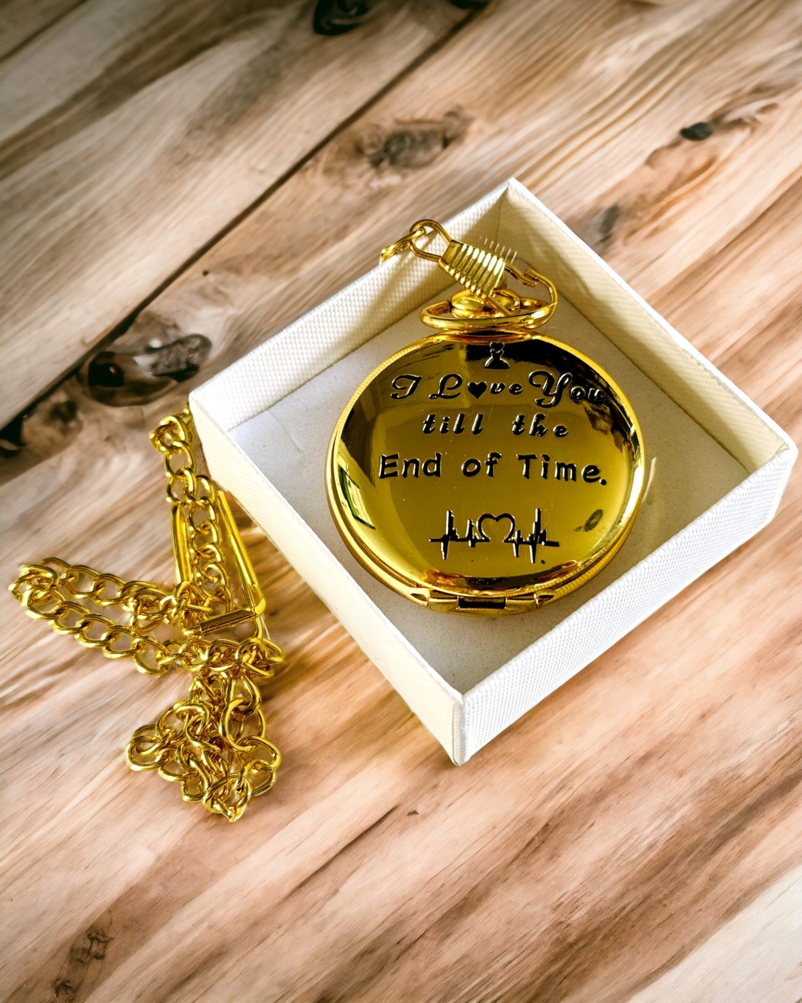 Reloj de Bolsillo de color dorado en Estilo Retro con Posibilidad de Grabado