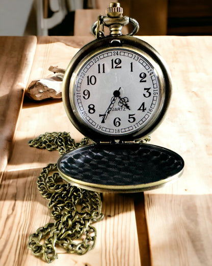 Reloj de bolsillo estilo vintage con opción de personalización - oro cepillado