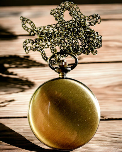 Reloj de bolsillo estilo vintage con opción de personalización - oro cepillado