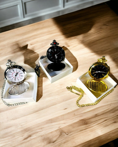 Reloj de bolsillo negro "Elegancja Czasu" con opción de personalización