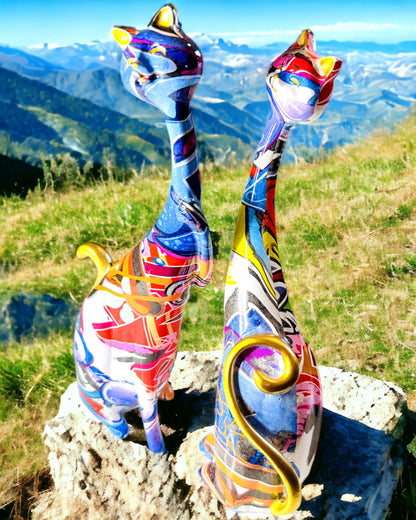 Figuras de Gatos Abstractos "ArtCats", Pintadas a Mano, Resina – 25 cm, 2 uds.