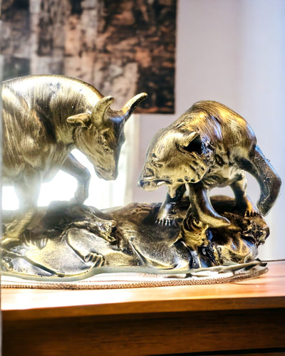 Escultura "Dos rivales" - Toro y Oso - Simbolismo del Mercado Financiero, Posibilidad de Grabado - color Cobre