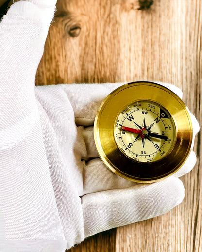 Brújula de Navegación con Posibilidad de Grabado, de Latón, Diseño Clásico – 5 cm