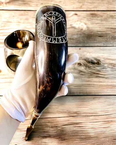 Copa de Cuerno "Viking Valor" - Grabado a Mano, Calidad Premium - 4 variantes para elegir