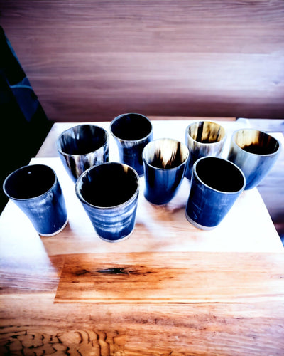 Pequeña Taza Hecha a Mano con Posibilidad de Grabado, vaso Taza India, posibilidad de personalización para regalo, grabado. Color oscuro