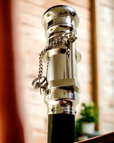 BASTÓN PARA CAMINAR CON MANGO Y FUNCIÓN DE TELESCOPIO – ELEGANTE Y MODERNO, 95 CM - capitán "Navigator's Crest"