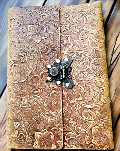 Cuaderno Retro de Lujo con Cubierta de Cuero - "Vintage Elegance", 480 páginas, posibilidad de personalización con grabado