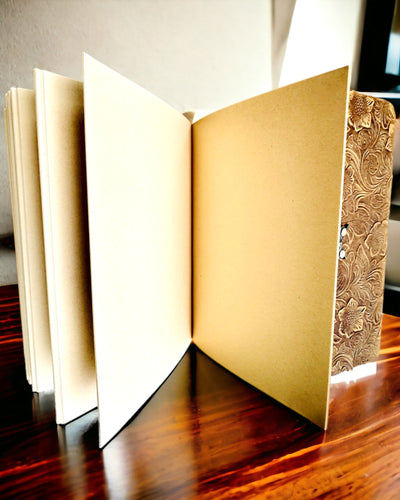 Cuaderno Retro de Lujo con Cubierta de Cuero - "Vintage Elegance", 480 páginas, posibilidad de personalización con grabado