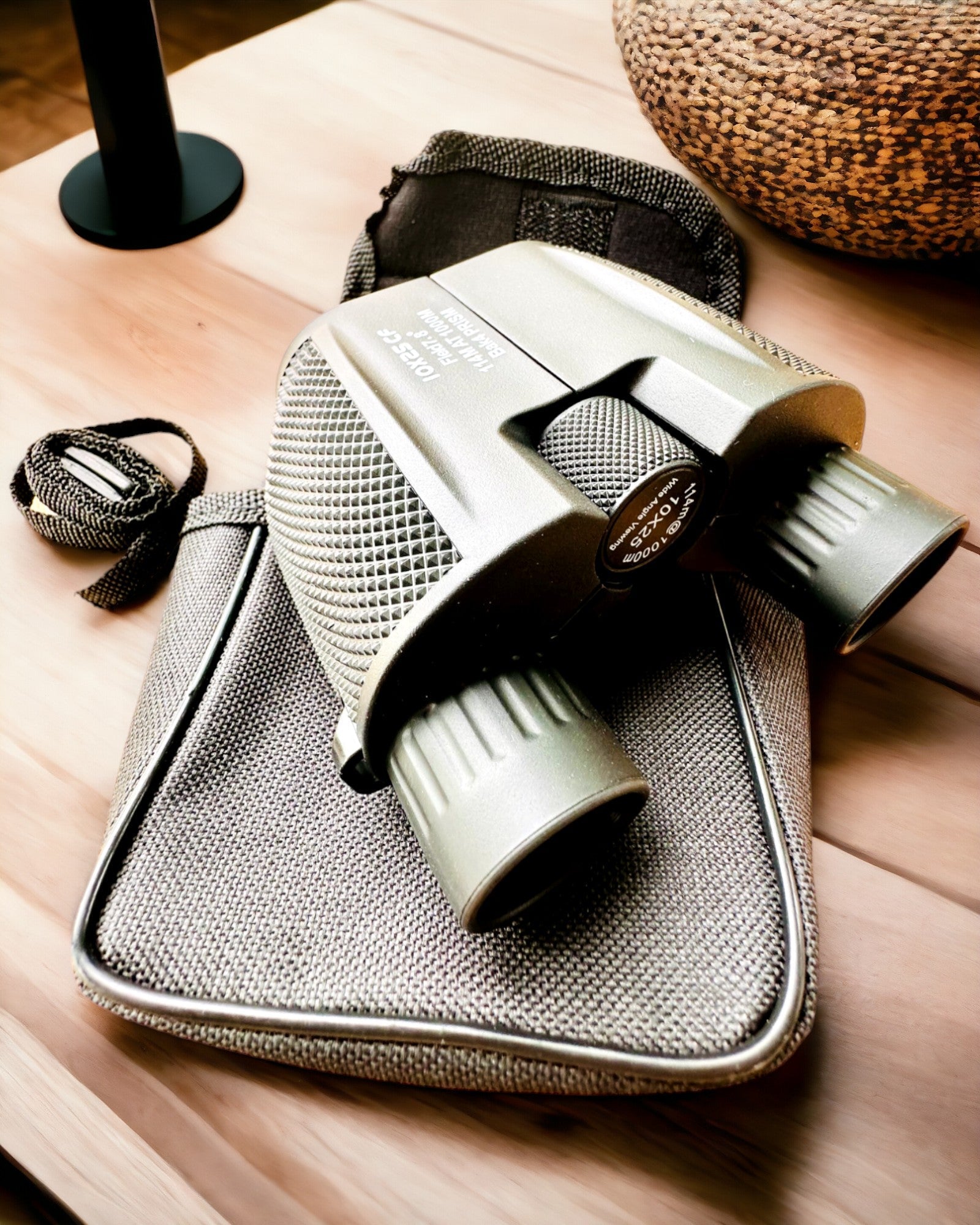Lornetka CampMaster 10x25, posibilidad de personalización con grabado