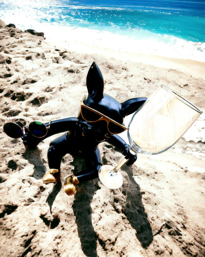 Figura Exclusiva "Bulldog Estiloso", color negro, soporte para copa de vino o champán, personalización con grabado