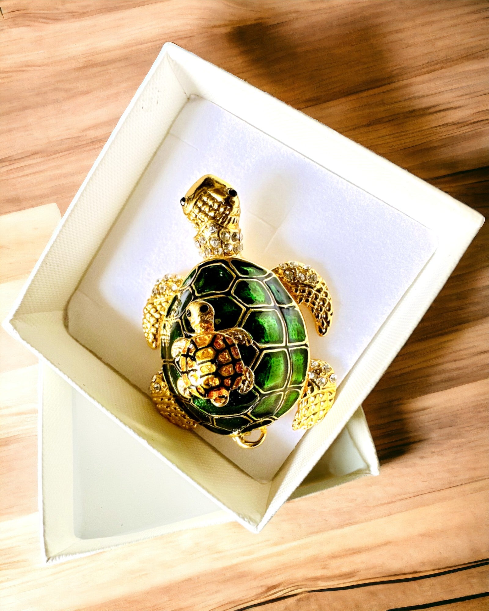 Caja "Familia de Tortugas" - color verde, personalización con grabado