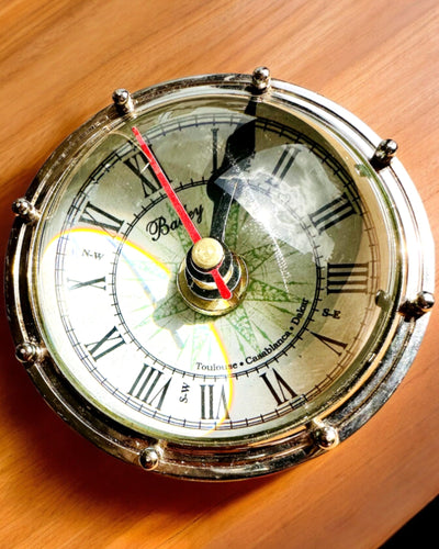 Bailey Compass Clock - Reloj Elegante con motivo de Brújula con Posibilidad de Grabado