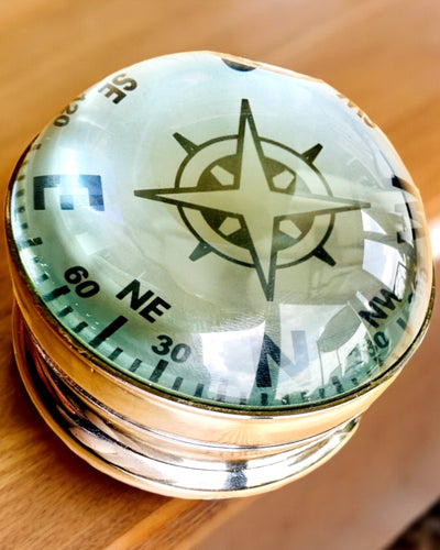 Bailey Compass Clock - Reloj Elegante con motivo de Brújula con Posibilidad de Grabado