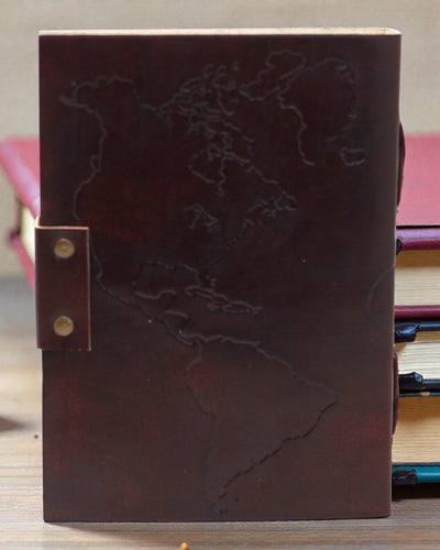 Terra Voyage – Cuaderno de piel con mapa del mundo en relieve