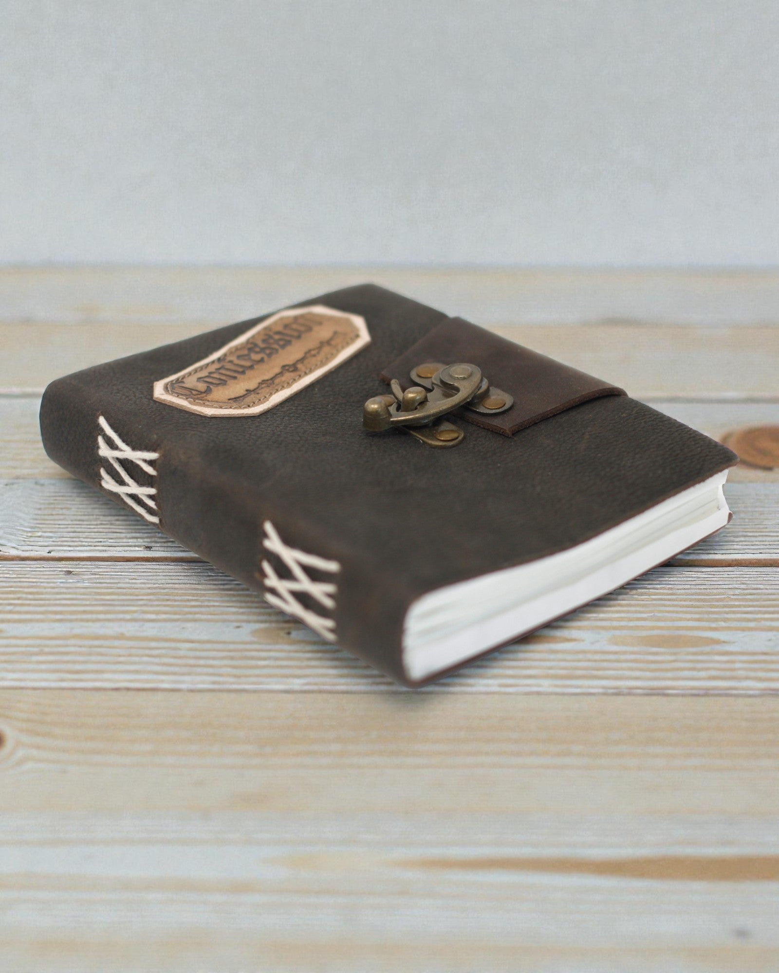 Secretum Anima – Cuaderno de notas de cuero Confesión con cierre