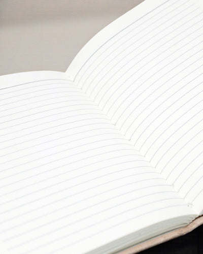 Cuaderno de piel Piedras de los chakras – Diario de armonía decorado a mano