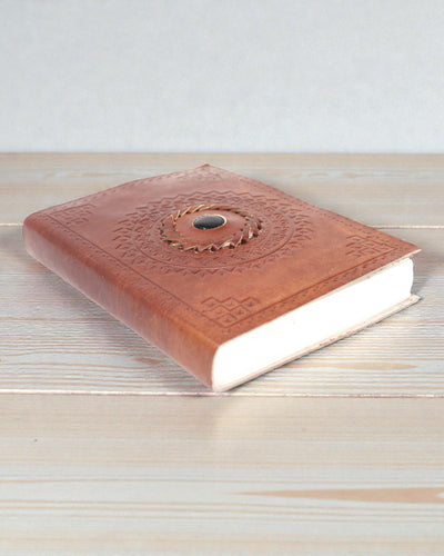 Umbra Mandala – Cuaderno de notas de cuero con ónix negro