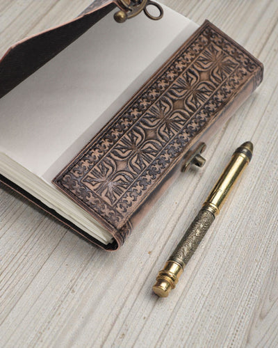 Cuaderno de cuero Loto Mandala Serenidad – Diario esotérico 17,5 × 12,5 cm