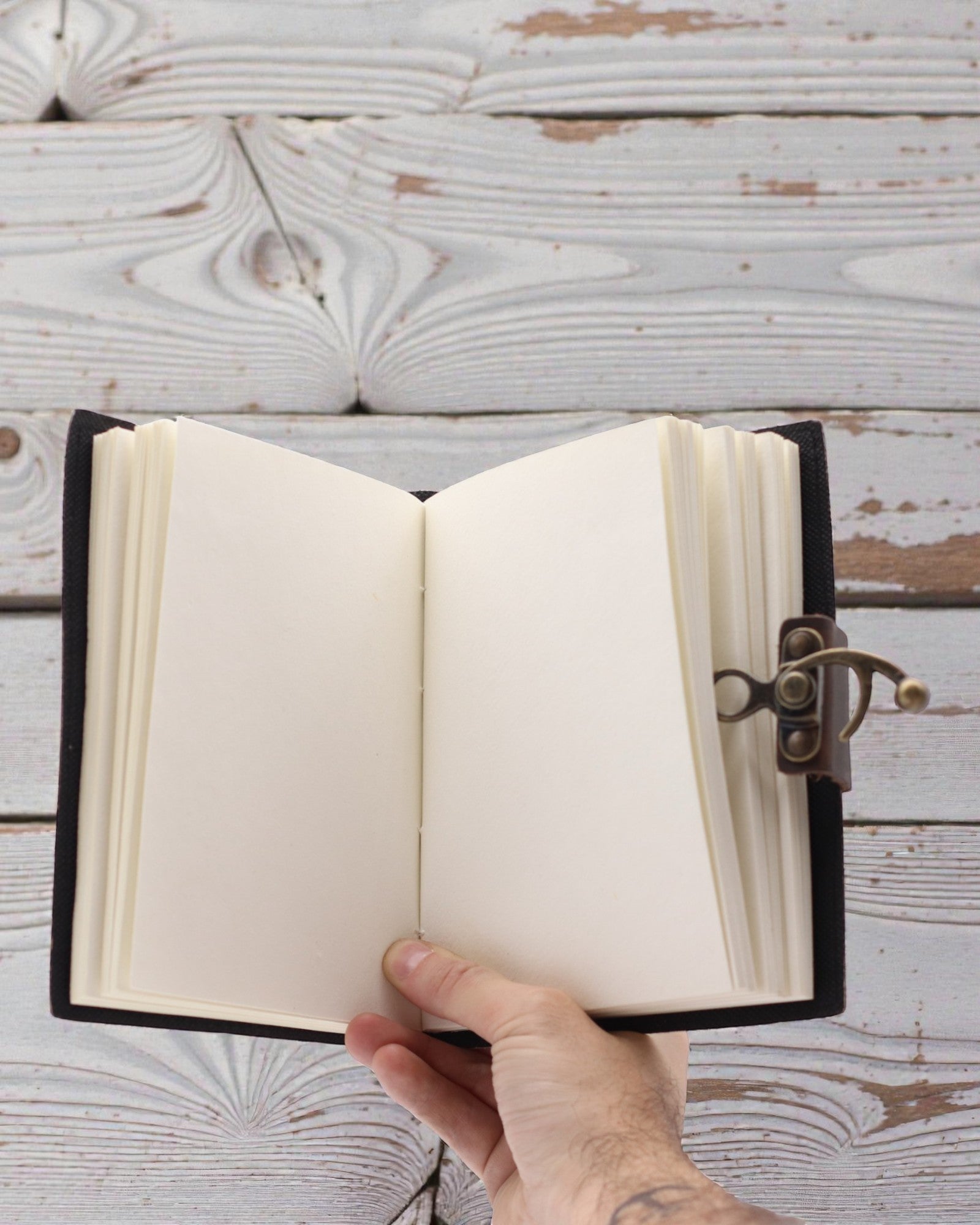 Cuaderno motivacional de cuero «Nunca renuncies a tus sueños» – 17,8 × 12,7 cm