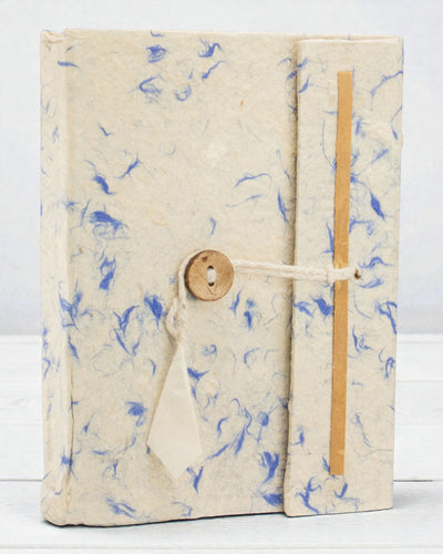 Cuaderno mediano Lokta de algodón azul (15 x 12 cm) – 45 hojas