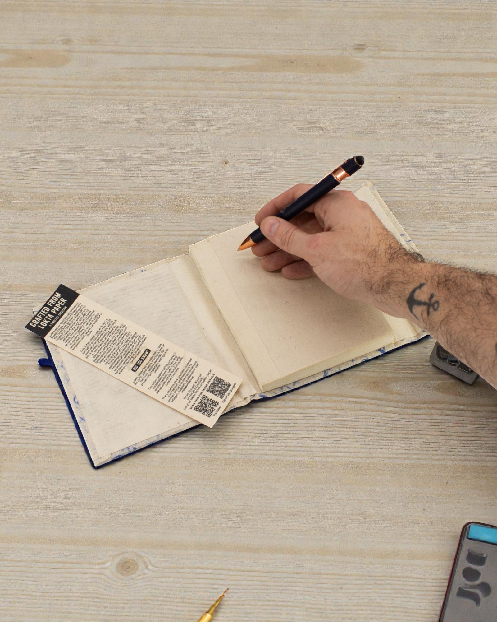 Cuaderno mediano Lokta de algodón azul (15 x 12 cm) – 45 hojas