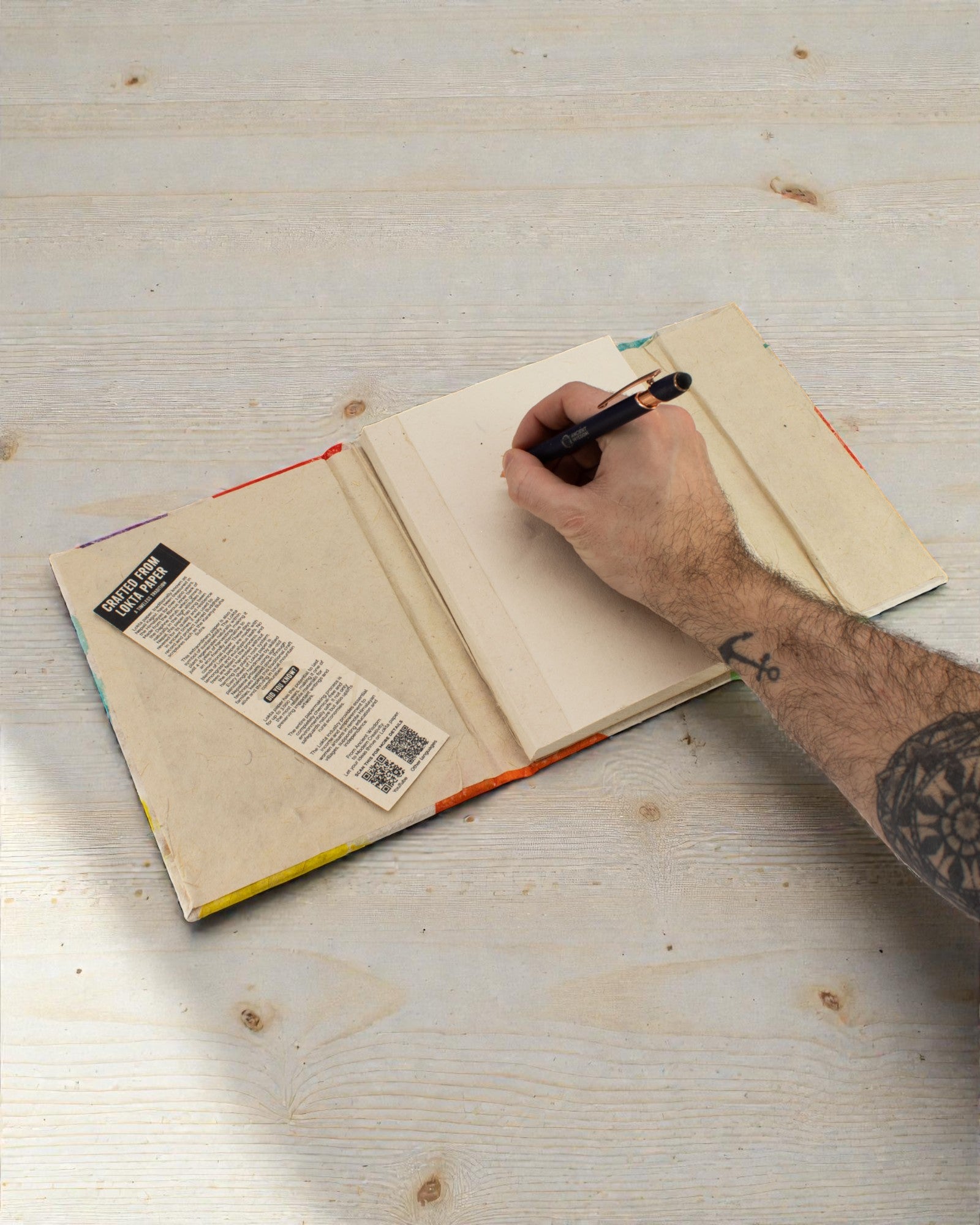 Cuaderno grande de lokta, hojas de colores – Colores de la naturaleza (45 hojas, 21 x 15 cm)