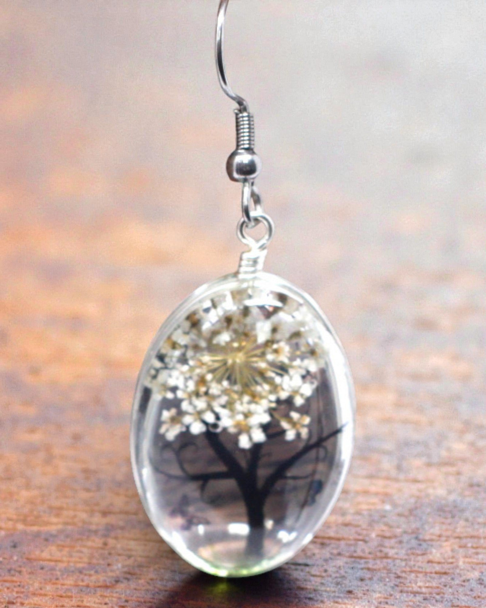 Armonía Blanca – Conjunto de joyería blanco con flores secas Árbol de la Vida