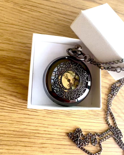 Reloj de Bolsillo Negro „Midnight Elegance”, personalización para regalo con grabado