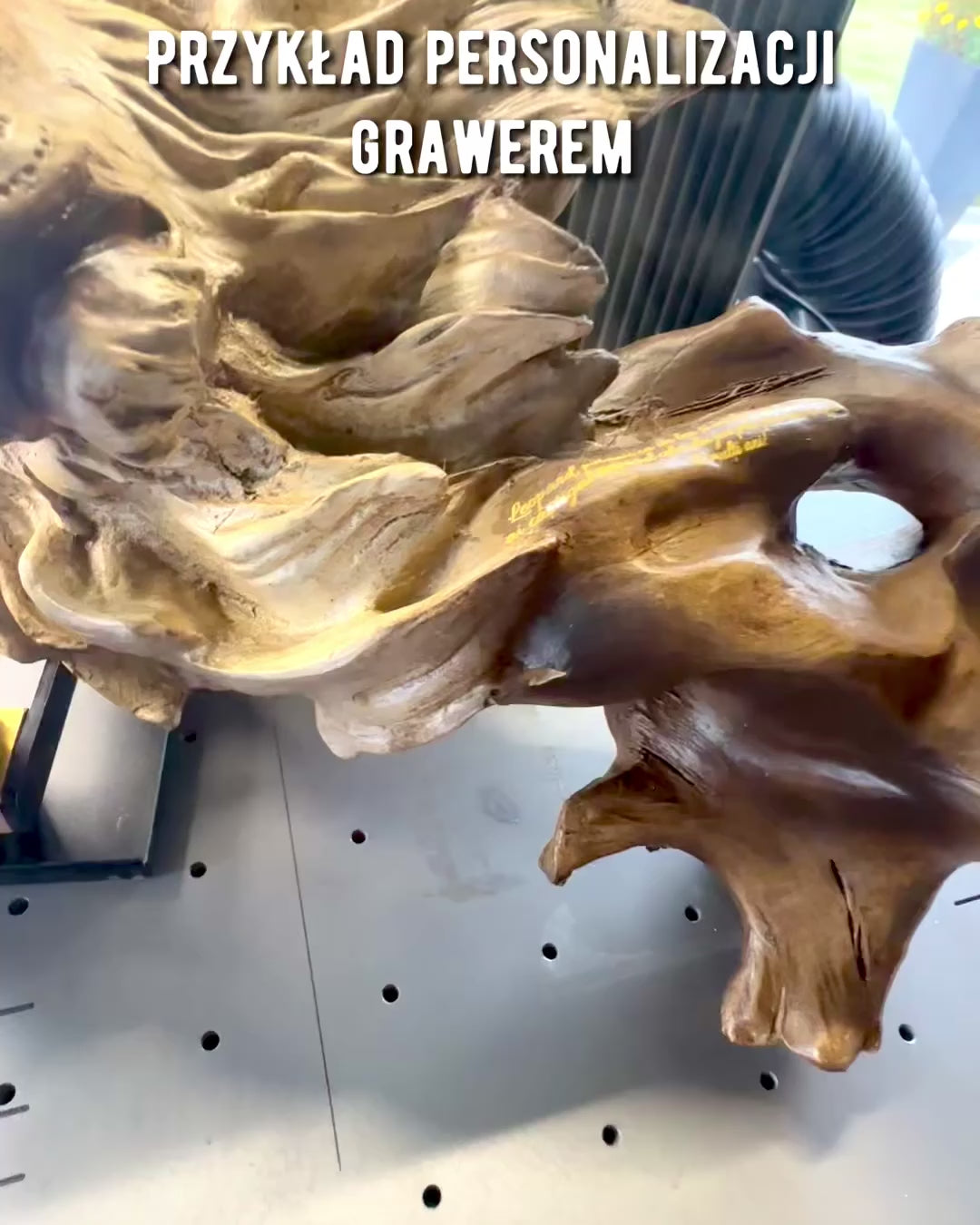 "Wilczy Duch" – Figura Decorativa con opción de personalización mediante grabado, para regalo