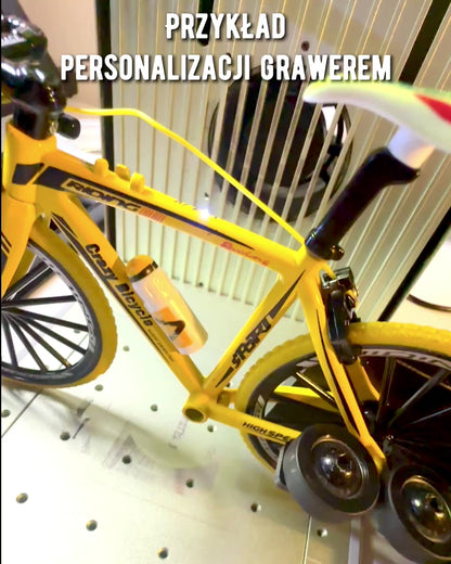 Modelo en miniatura de bicicleta roja de metal "SpeedMaster" personalización con grabado para regalo, 2 variantes de color