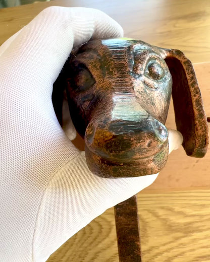 Perchero de latón Perro Amigo, hecho a mano, posibilidad de personalización con grabado en madera