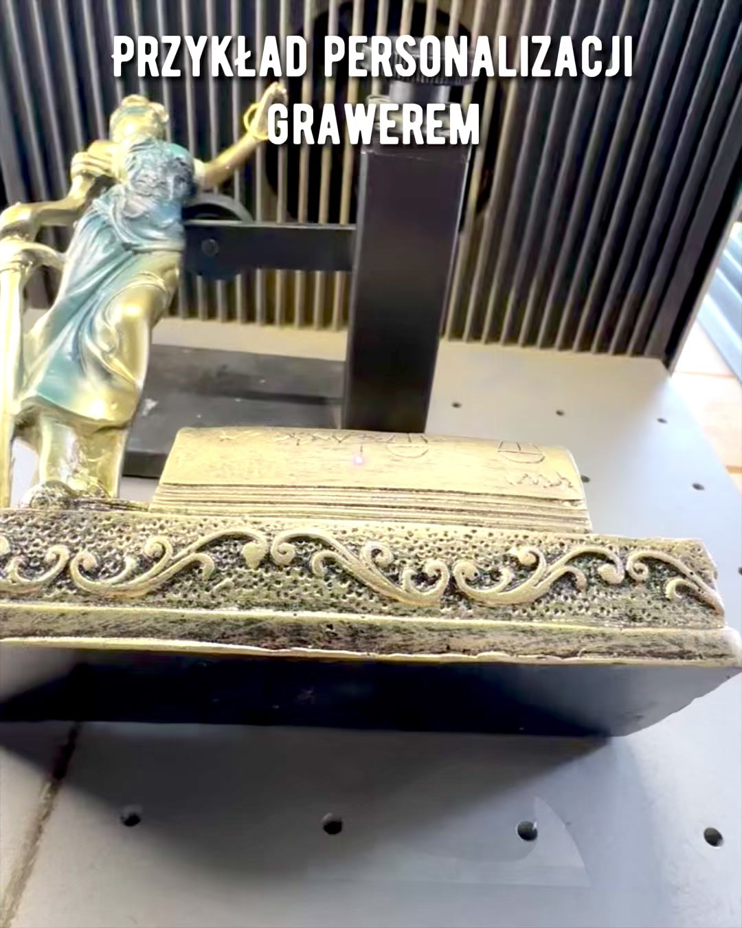 Estatuilla "Justicia 2" - Diosa de la Justicia – Decoración Artística para Estante, Artesanía de Resina, personalización con grabado