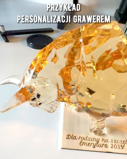 Estatua "Złoty Byk" de resina, diseño transparente, posibilidad de personalización