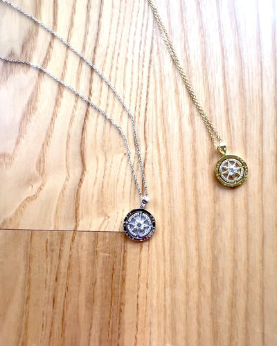 Collar de Brújula "Dirección Estelar", posibilidad de personalización con grabado, 2 variantes de color a elegir