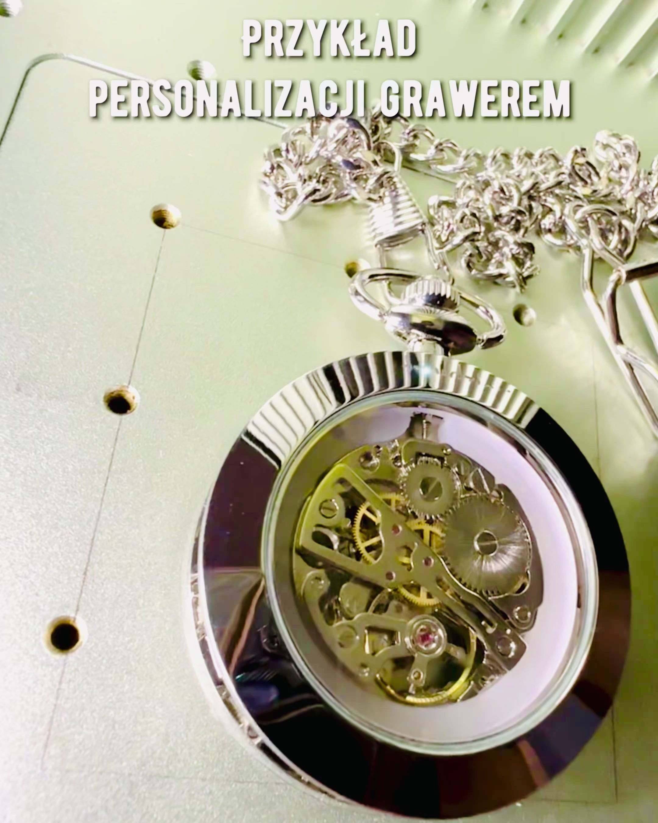 Reloj de Bolsillo Mecánico Exclusivo Plateado en Estilo Retro, Resistente al Agua - Elegancia para Cualquier Ocasión, con grabado