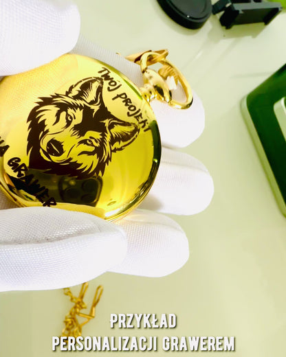 Brújula de Navegación de Estilo Vintage color dorado con Diseño Decorativo – Equipo para Aventuras de Montaña y Descubrimientos. Personalización con grabado