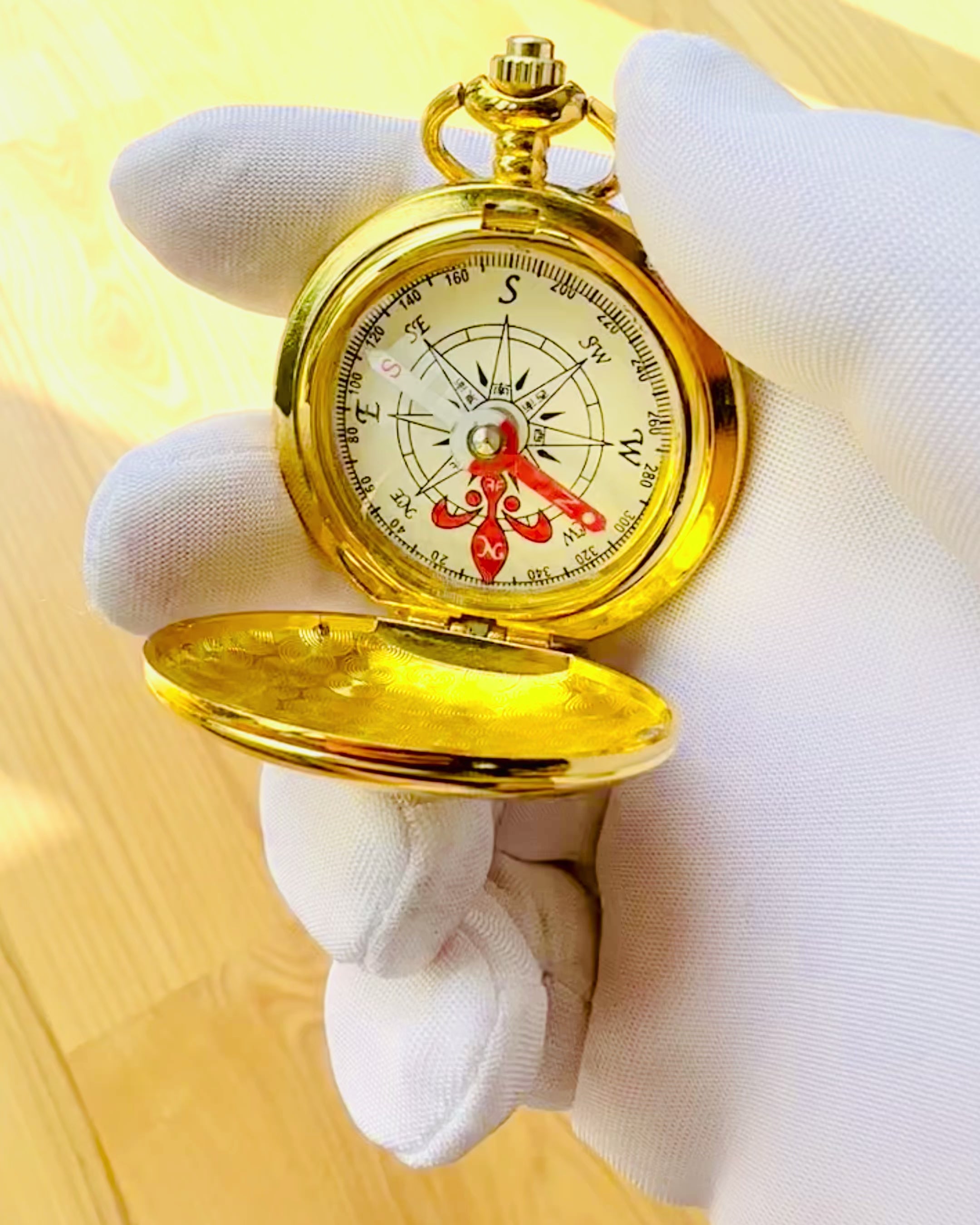 Brújula "Wędrowiec" con Opción de Grabado - color dorado