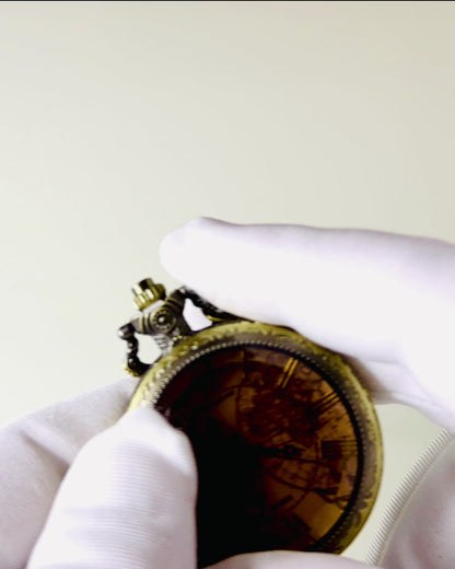Reloj de Bolsillo Clásico de Cuarzo con Mapa del Mundo – Colgante con Cadena de Estilo Vintage para Ella y para Él, grabado