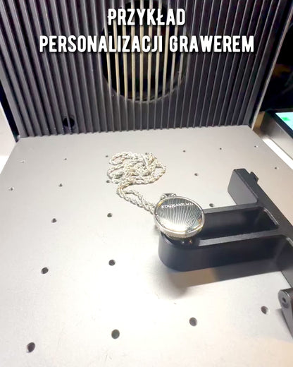 Collar con Colgante de Brújula en Estilo Glamour con Circonitas para Mujeres y Hombres - 2 variantes a elegir, personalización con grabado para regalo