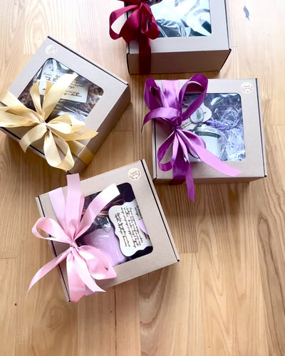 Vela de soja intencional Amatista – calma, armonía y purificación, 250 ml, posibilidad de personalización para regalo