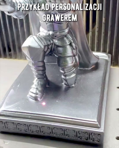 Soporte Caballero de Caballero para teléfono o bolígrafo, posibilidad de personalización con grabado para regalo