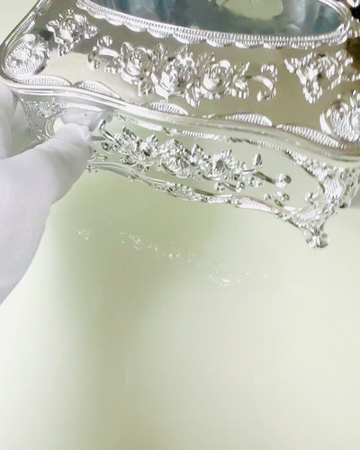 Caja Elegante para Pañuelos con Flores en Relieve - Contenedor para Servilletas